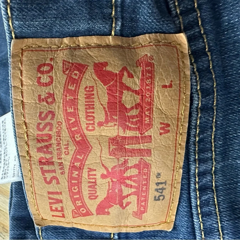 Levi’s 541 Athletic Fit Jeans Men’s 36x31 Blue‎ Denim Stretch